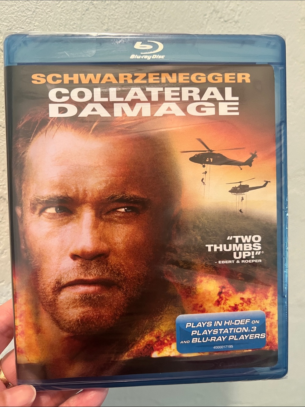 #2379**Warner Bros. Collateral Damage Blu-ray - Blue and Orange Cover